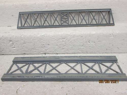 HO SCALE : BRIDGE BITS AND PIECES