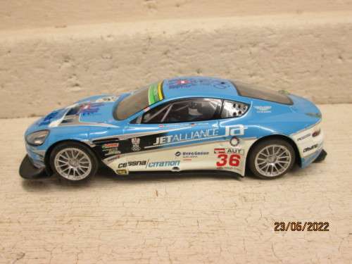 1:32 SCALE : HORNBY : ASTON MARTIN DBR9 SLOT CAR