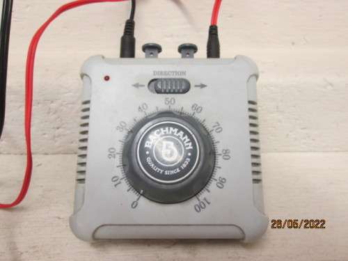HO SCALE : BACHMANN  : CONTOLLER / TRANSFORMER