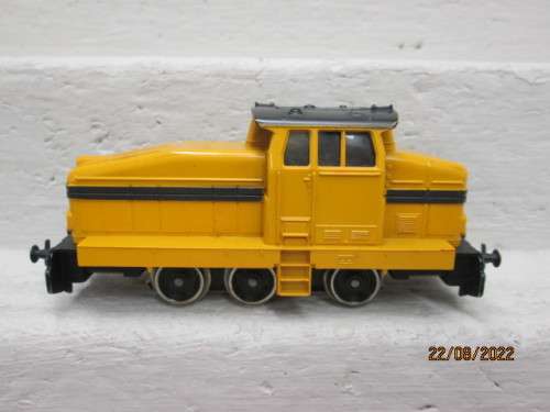 HO SCALE : MARKLIN : YELLOW DIESEL SHUNTER - BOXED