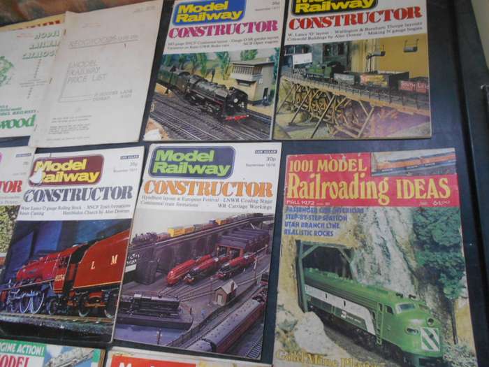 VARIOUS MODEL TRAIN MAGAZINES - X12