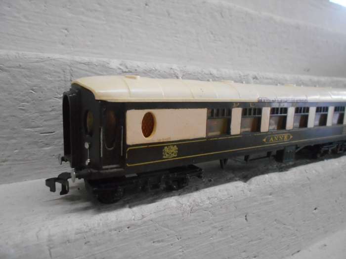 OO SCALE - TRIANG - PULLMAN COACH - BOURNEMOUTH BELLE