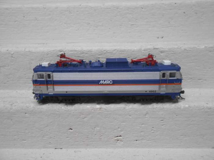 HO SCALE - ATLAS - AEM-7 LOCOMOTIVE - BOXED