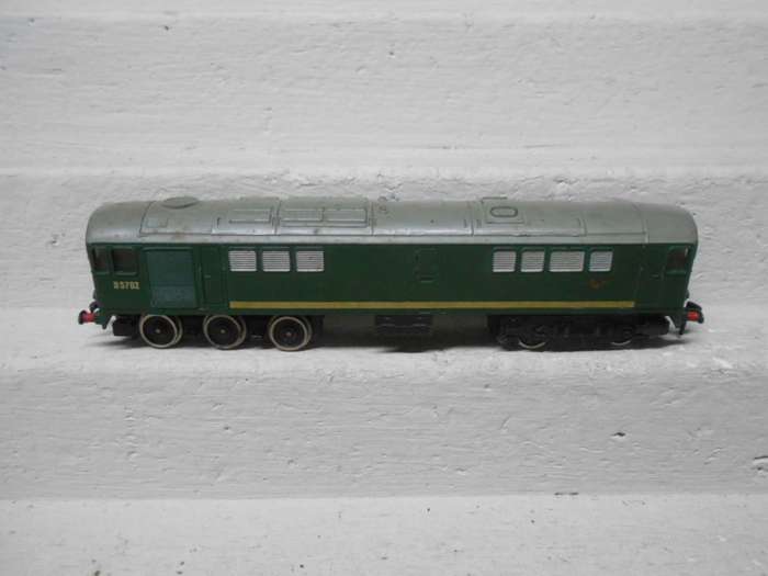 OO SCALE -HORNBY DUBLO - DIESEL LOCOMOTIVE