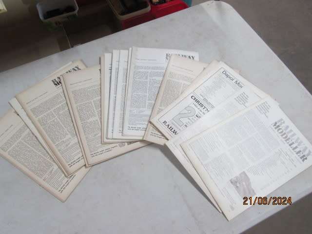 RAILWAY MODELLER PAMPHLETS - X24