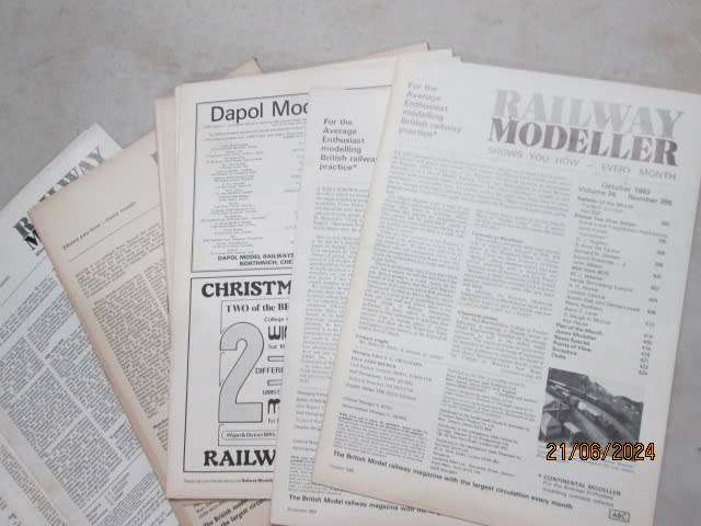 RAILWAY MODELLER PAMPHLETS - X24