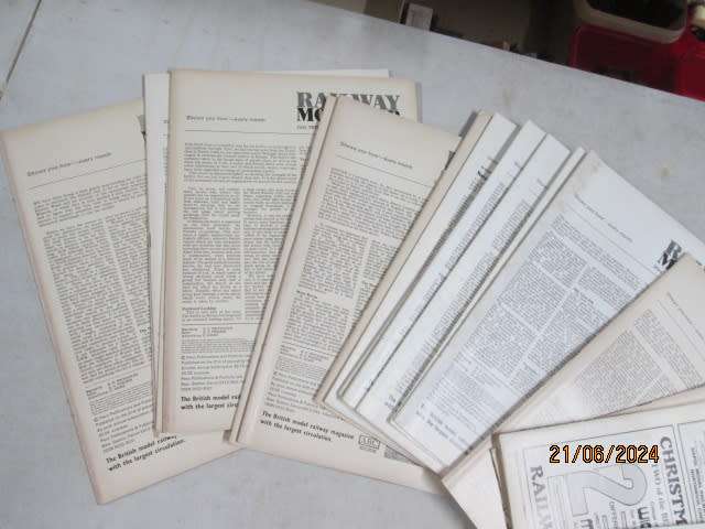RAILWAY MODELLER PAMPHLETS - X24