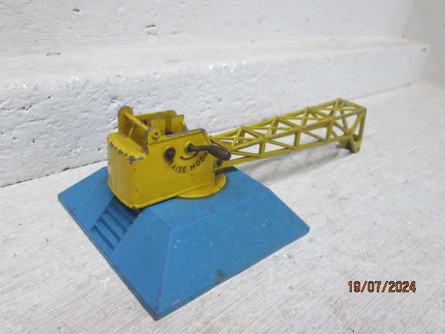 DIE CAST - DINKY TOYS - GOODS YARD CRANE - NO.752