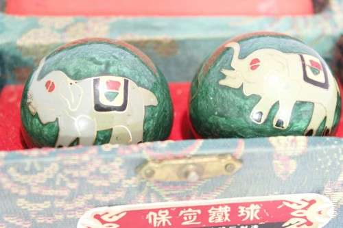 Shouxing stress balls - balls have bells inside