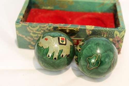 Shouxing stress balls - balls have bells inside