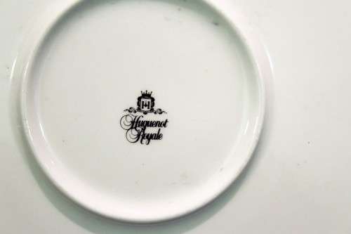 Huguenot - Royale - cake plate