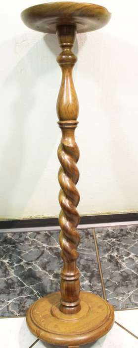Tall palm stand - barley twist