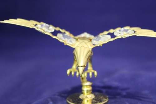 Eagle on stand with crystal look embellishments - A beautiful treasure!! Low price! Bid now!!