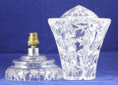 Cut glass lamp and lamp shade