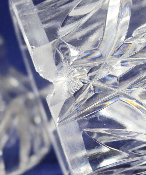Cut glass lamp and lamp shade