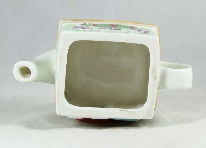 Fire house - tea pot