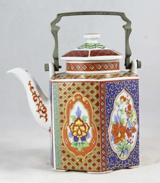 Dolphin china - Enchantment Japan - Tea pot with stove and burner