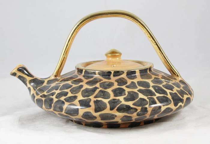 Large novelty tea pot