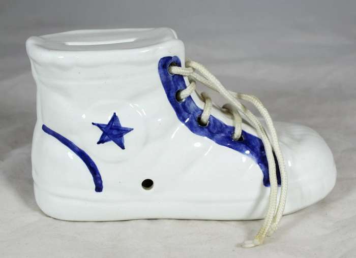 Loucario Portugal - sneaker money box