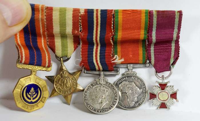 Set of miniature military medals - A treasure!! - Bid now!!