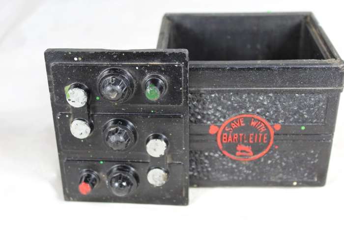 Vintage bartleite battery - salesman sample desk organizer