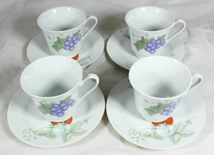Chinese duo's - 4 sets - Strawberry & grapes