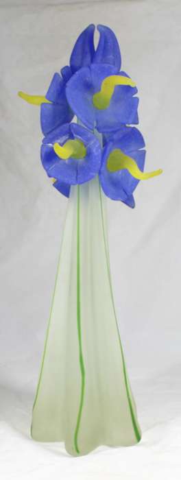 Art vase - glass center piece