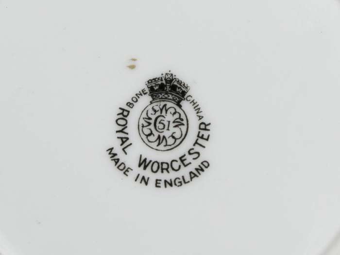 Royal Worcester - trinket bowl