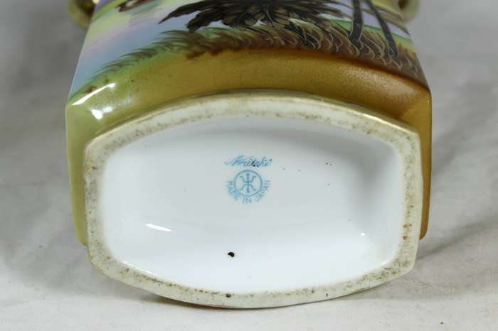 Noritake set - 2 mantle vases