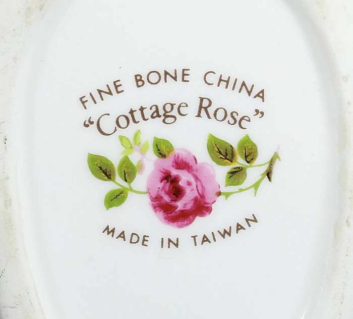 Cottage rose - Taiwan - snail trinket dish