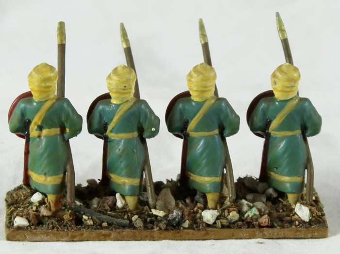Lead figurines - 4 Arabian foot soldiers