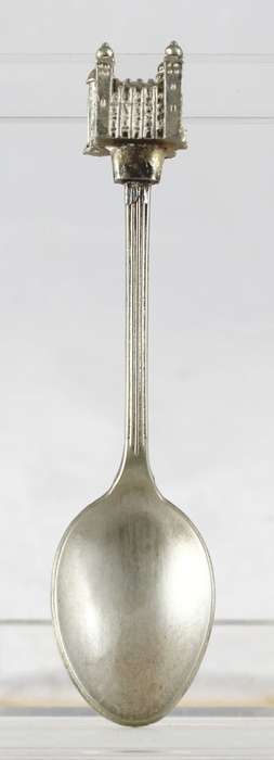 Souvenir teaspoon - Castle