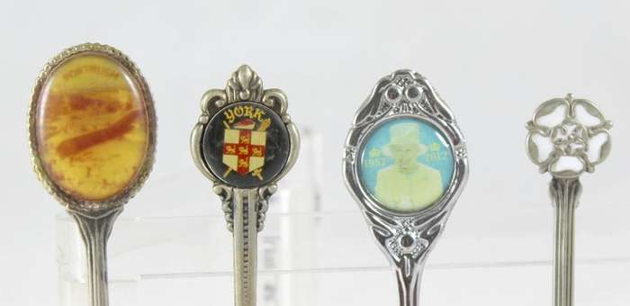 Souvenir spoons - UK - set of 5