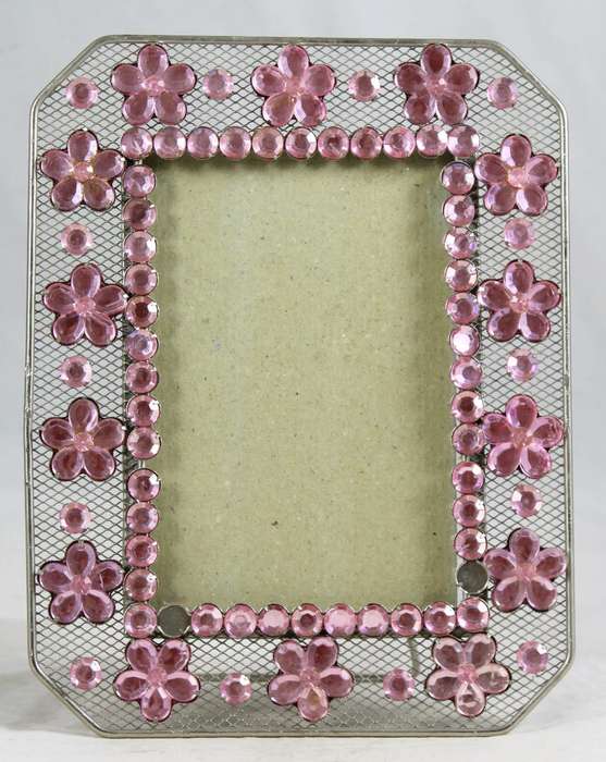 Pink embezzled frame - table standing