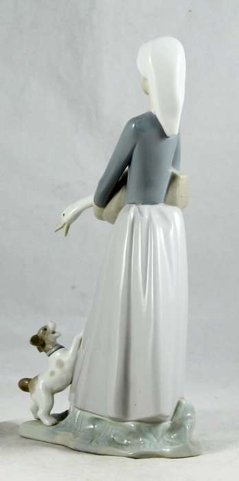 Llardo - woman with a goose & dog