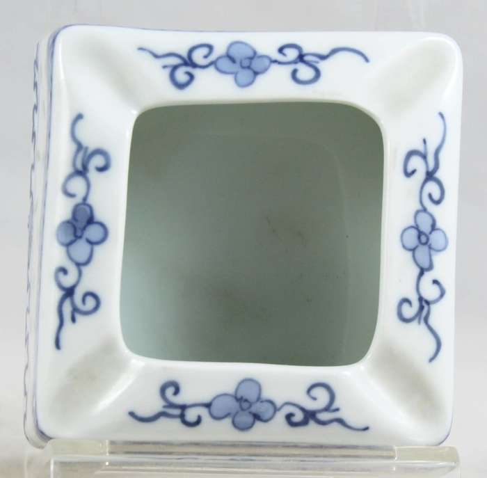 Chinese porcelain - ashtray