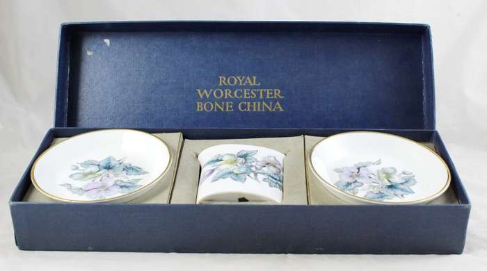 Royal Worchester  3 piece gift set