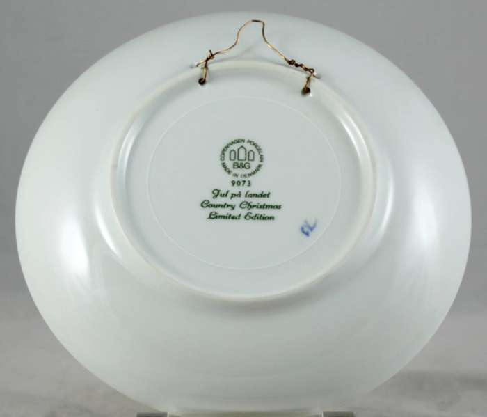 Copenhagen - Porcelain Wall Plate - Country Christmas 1973 Limited Edition - Beautiful! - Bid Now!!