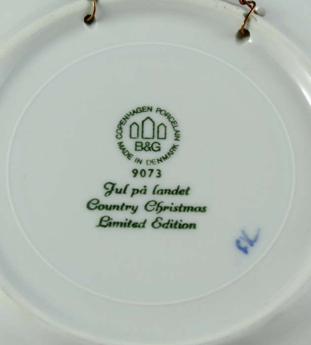 Copenhagen - Porcelain Wall Plate - Country Christmas 1973 Limited Edition - Beautiful! - Bid Now!!