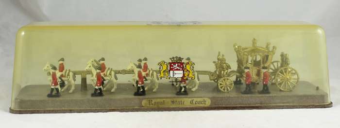 The Queen`s silver Jubilee 1977 - Royal state coach - horses & carriage & foot soldiers