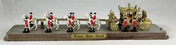The Queen`s silver Jubilee 1977 - Royal state coach - horses & carriage & foot soldiers