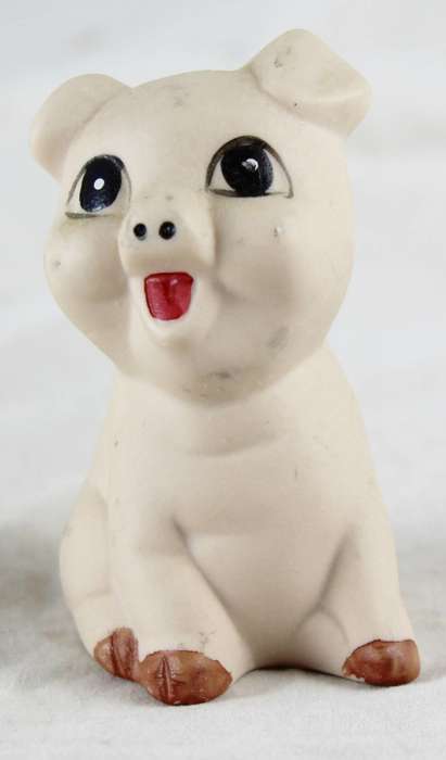 Pink happy pig