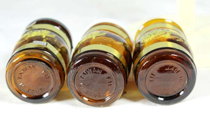 Plastic & glass keg salt & pepper set