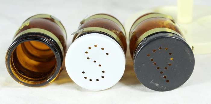 Plastic & glass keg salt & pepper set