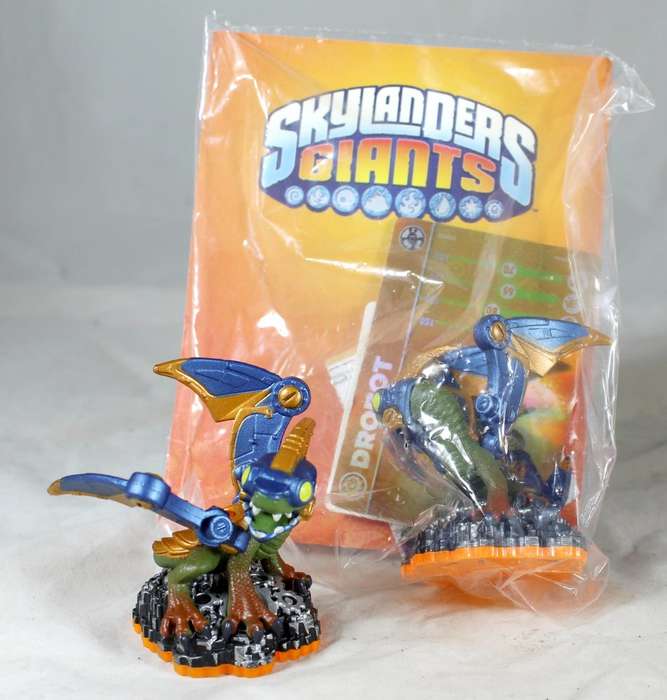 Skylanders - Collection 2 - 10 figures, new in pack! - Massive bargain! Bid now!!