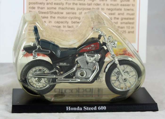 Maisto - Honda Steed 600 - bike & info sheet