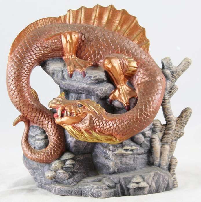 Serpent on rock