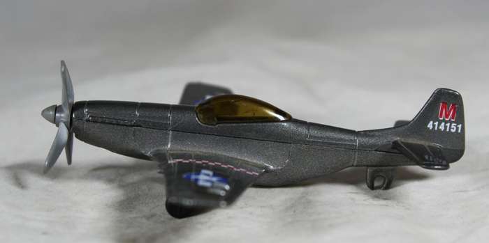 USP51D Mustang - metal diecast - No93105