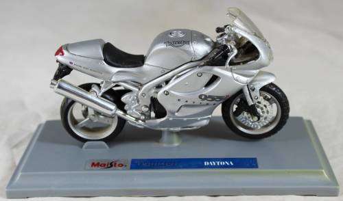 Maisto - bike - Triumph Daytona