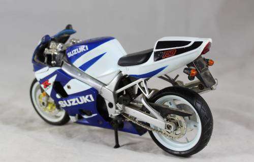 New Ray - bike - Suzuki GSX750R